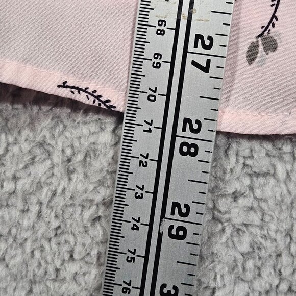 Light Pink Floral Button-Down Shirt With Chest Pockets & Long Sleeves By Sioni - Picture 10 of 12